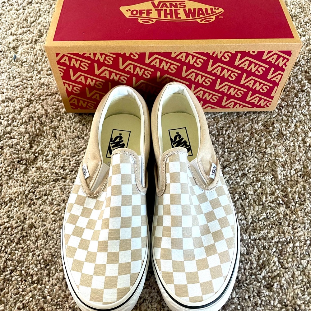 Brand New! Men’s 8, Women’s 9.5